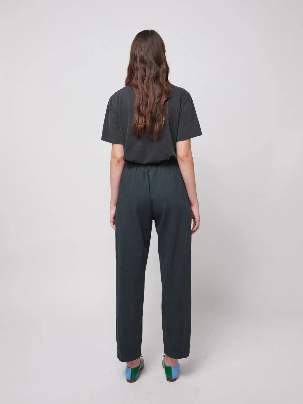 Bobo Choses WOMAN - Pleated straight leg trousers — close-up detail