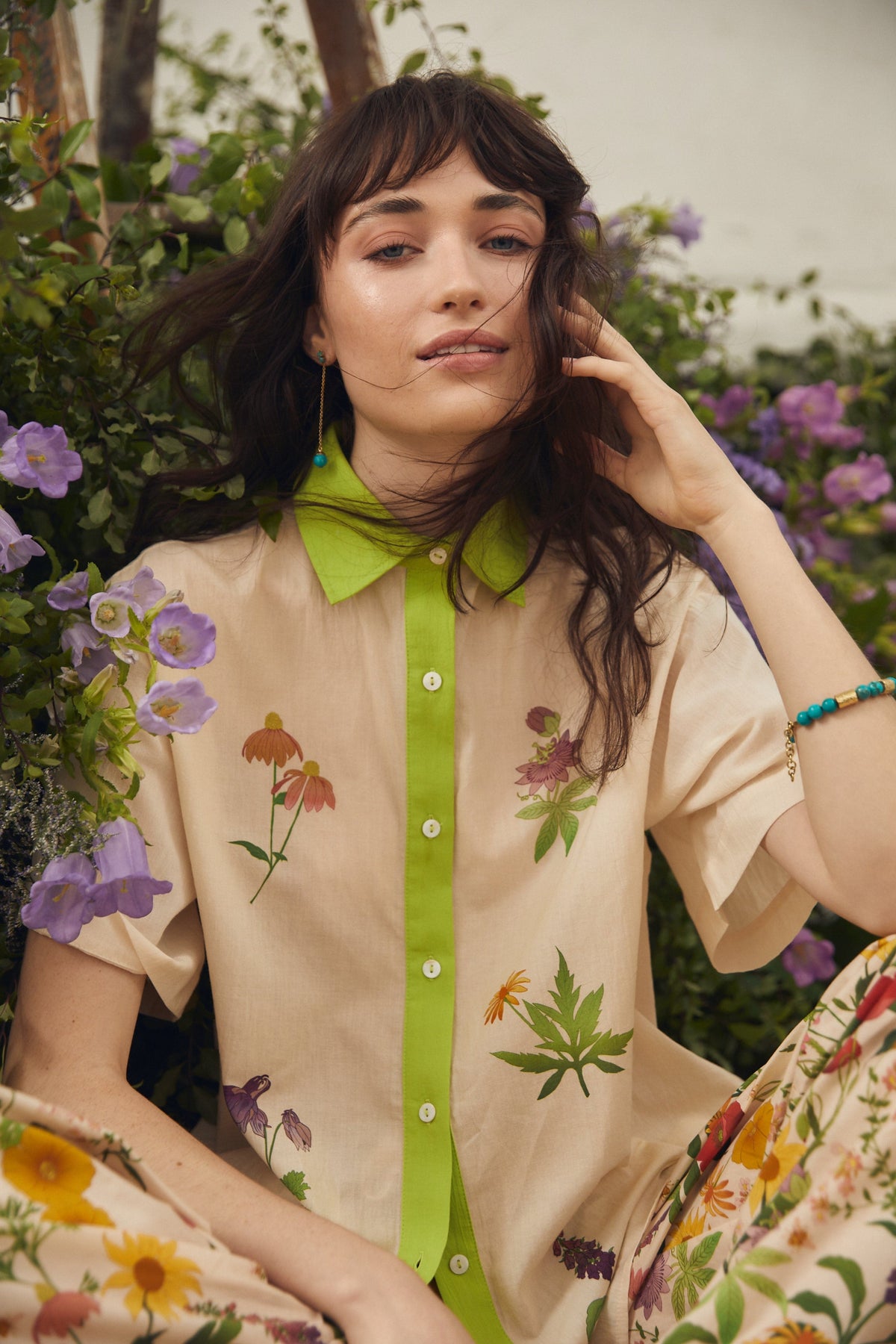 Bohemian Traders - Bee-tanical Short Sleeve Shirt — front view flat lay