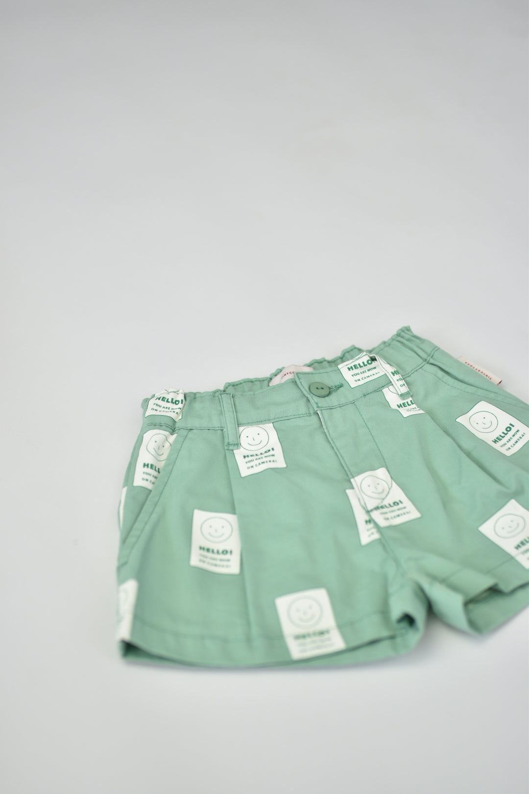 RE LOVED Tiny Cottons shorts size 4 — product detail shot