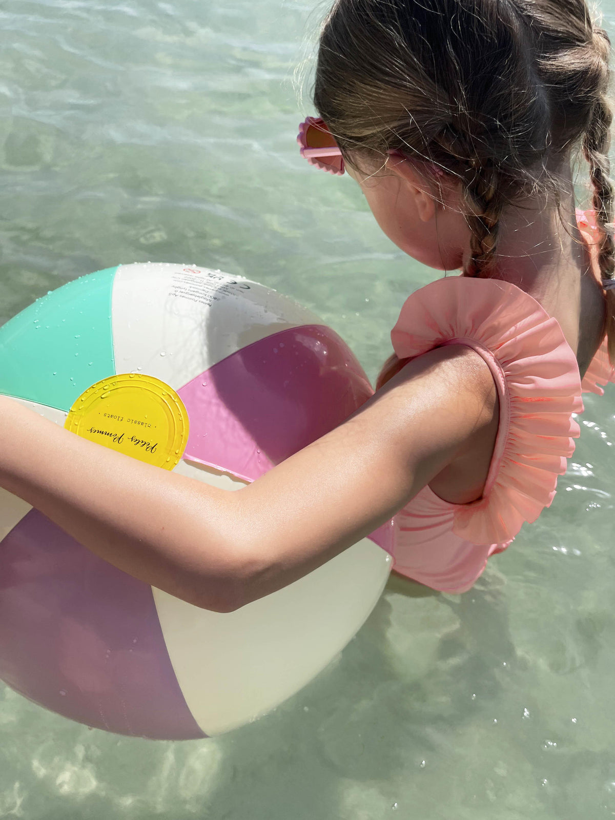 Petites Pommes - Otto Beach Ball - Sorbet — styled lifestyle shot