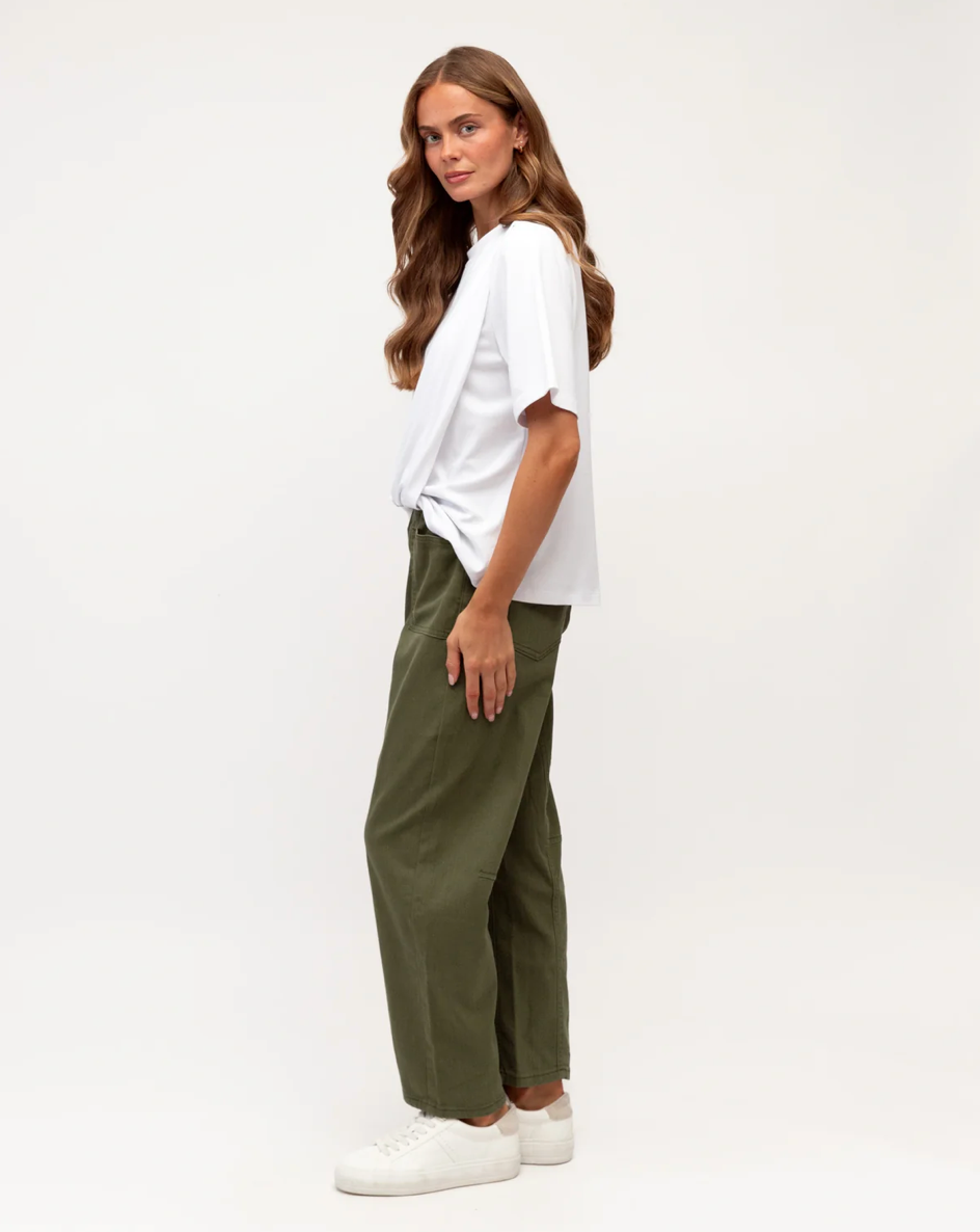 Label of Love Faded Barrel Leg Jean Khaki - barrel leg detail