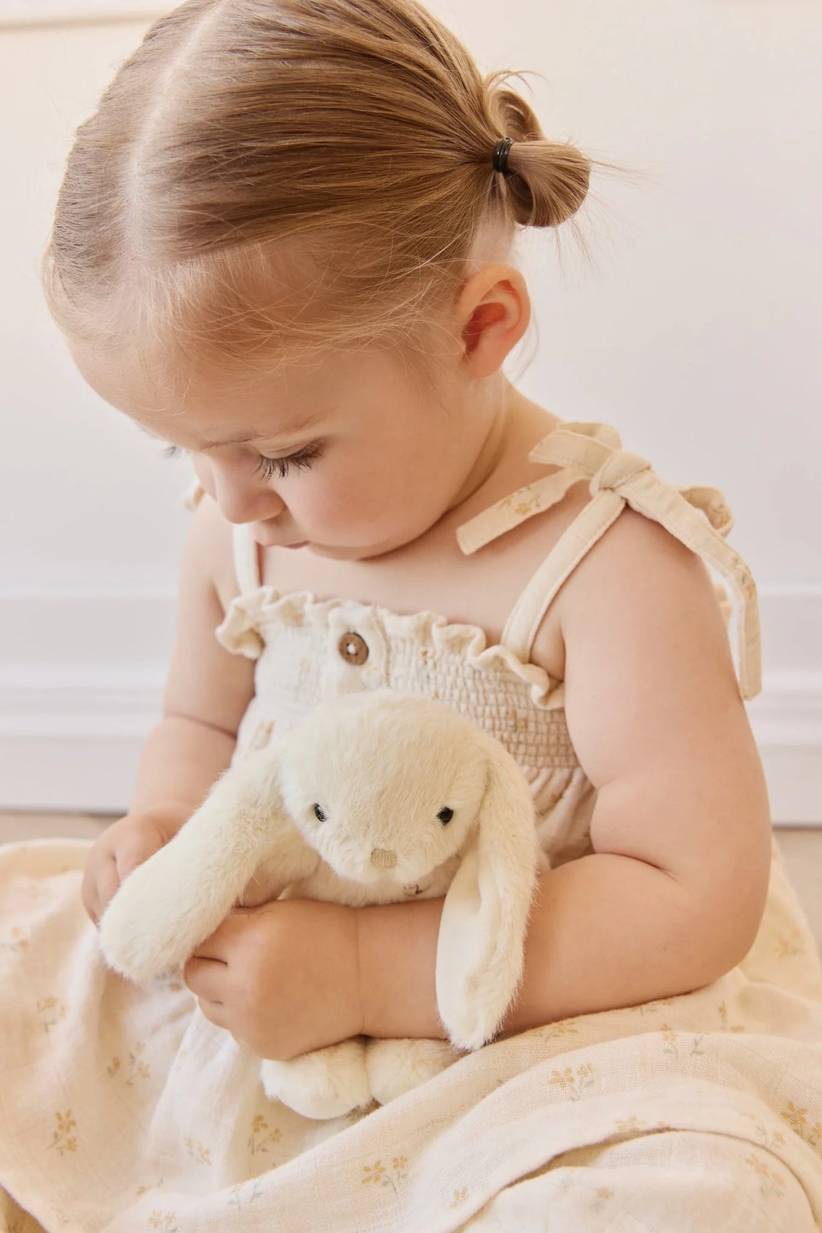 Jamie Kay Snuggle Bunnies | Little Penelope - 15cm Sunshine