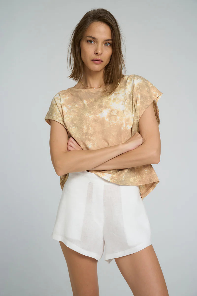 Lilya Pura Vida Tee Earth Tie Dye - lifestyle styled
