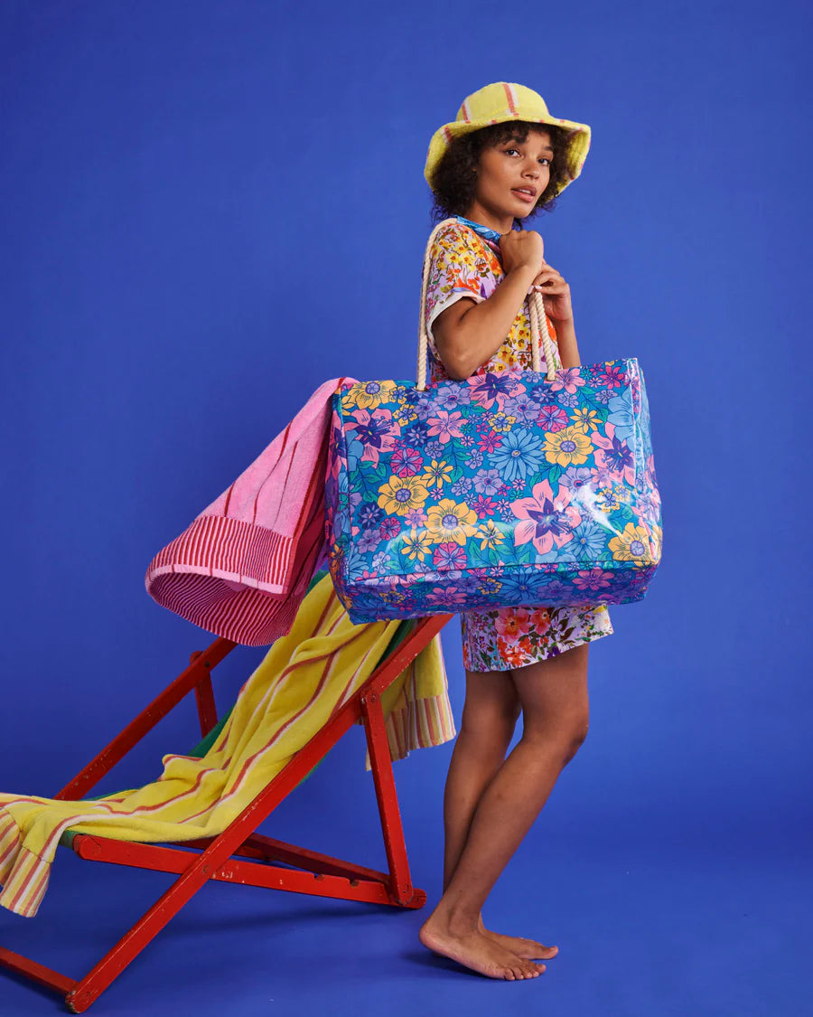 Kip and Co Bunch of Fun beach bag - print and handle detail