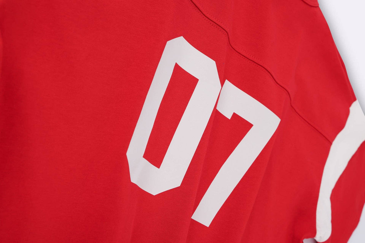 BBOBBIE - 07 Tee in Red — side view