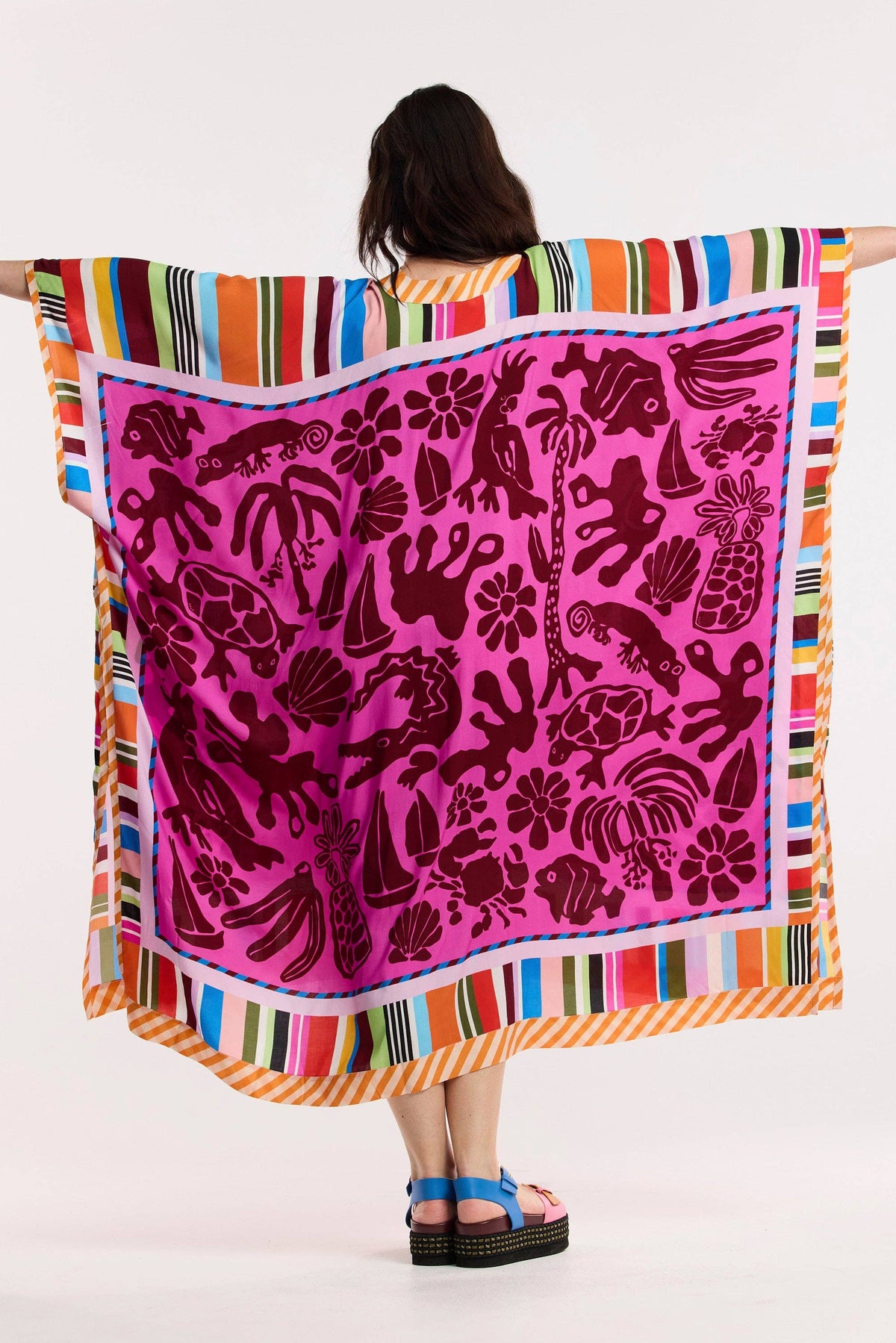 Obus - Jubilee Kaftan — close-up detail