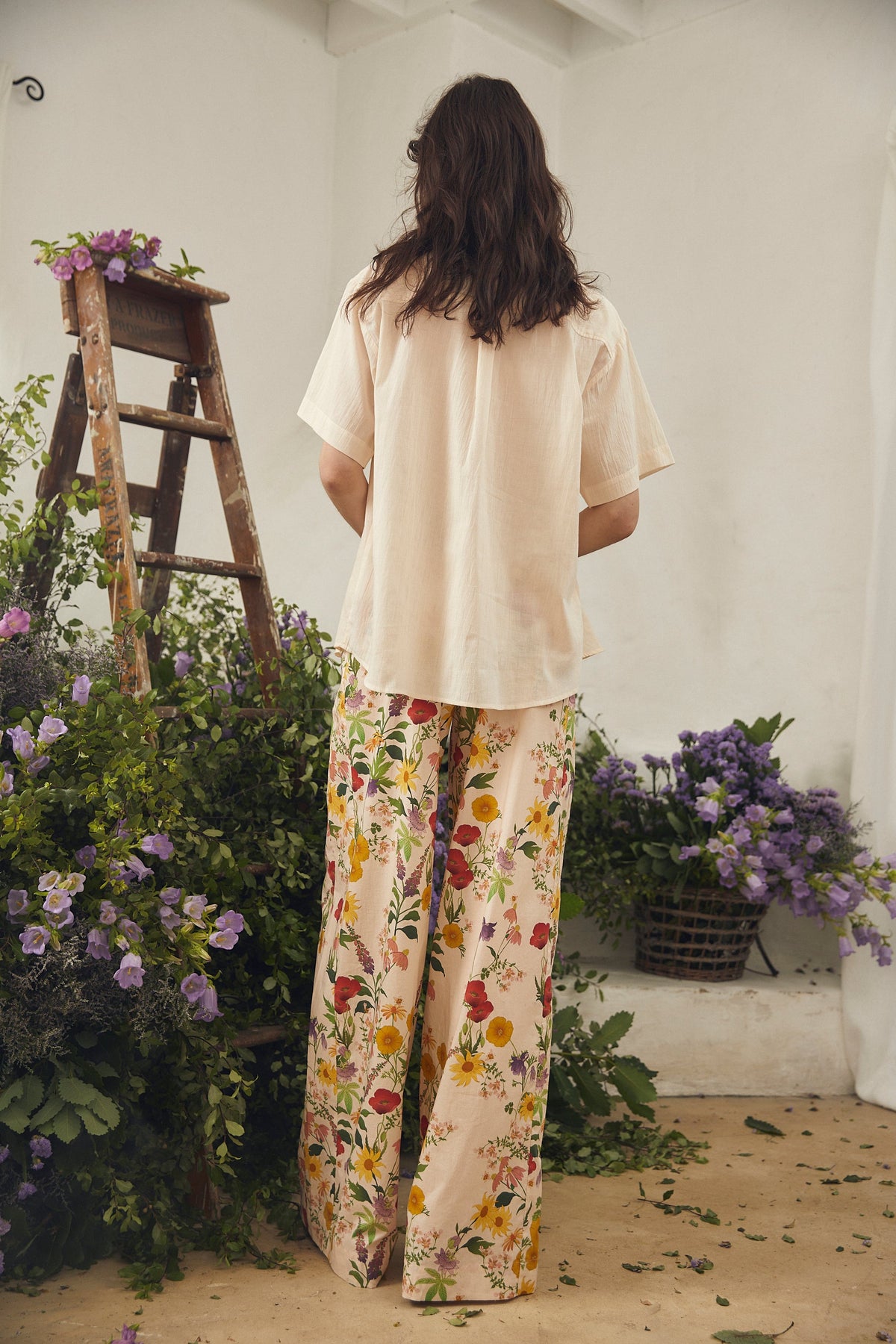 Bohemian Traders - Bee-tanical Short Sleeve Shirt — back view flat lay
