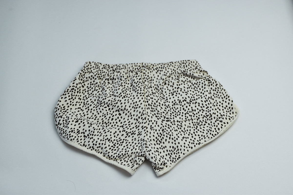 RE LOVED Bobo Choses jogger short size 4-5 — styled lifestyle shot