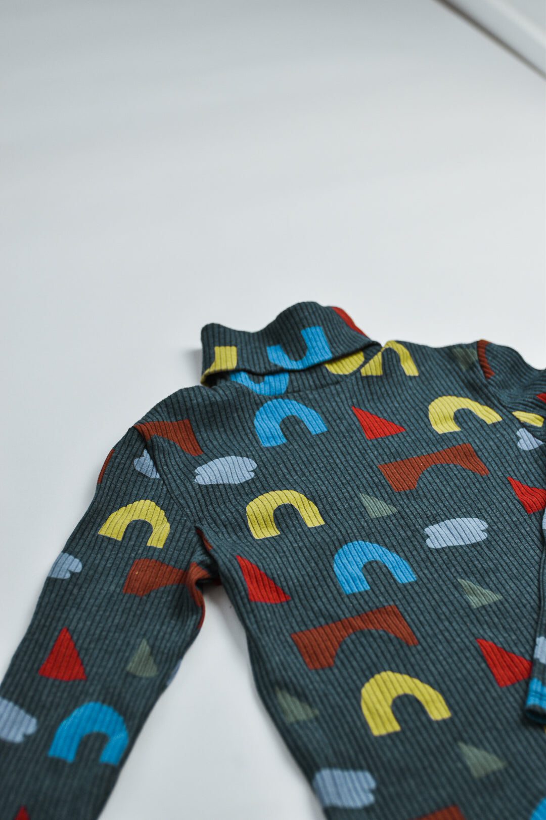 RE LOVED Bobo Choses Skivvy size 6-7 — styled lifestyle shot