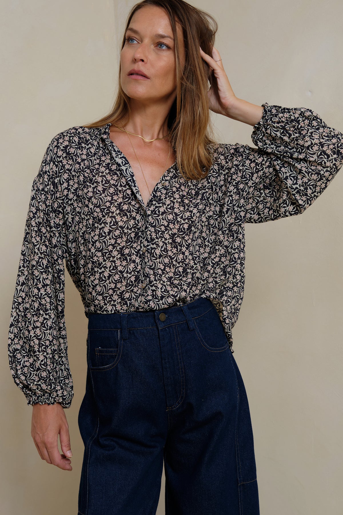 Lilya Tilly Denim Jeans deep blue - waist and pocket detail