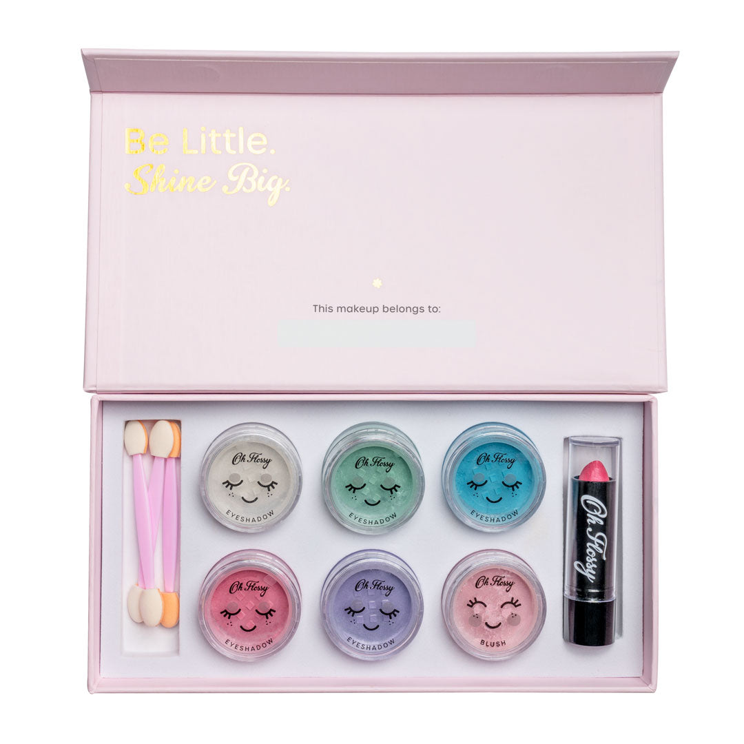 Oh Flossy Deluxe Makeup Set - lifestyle styled