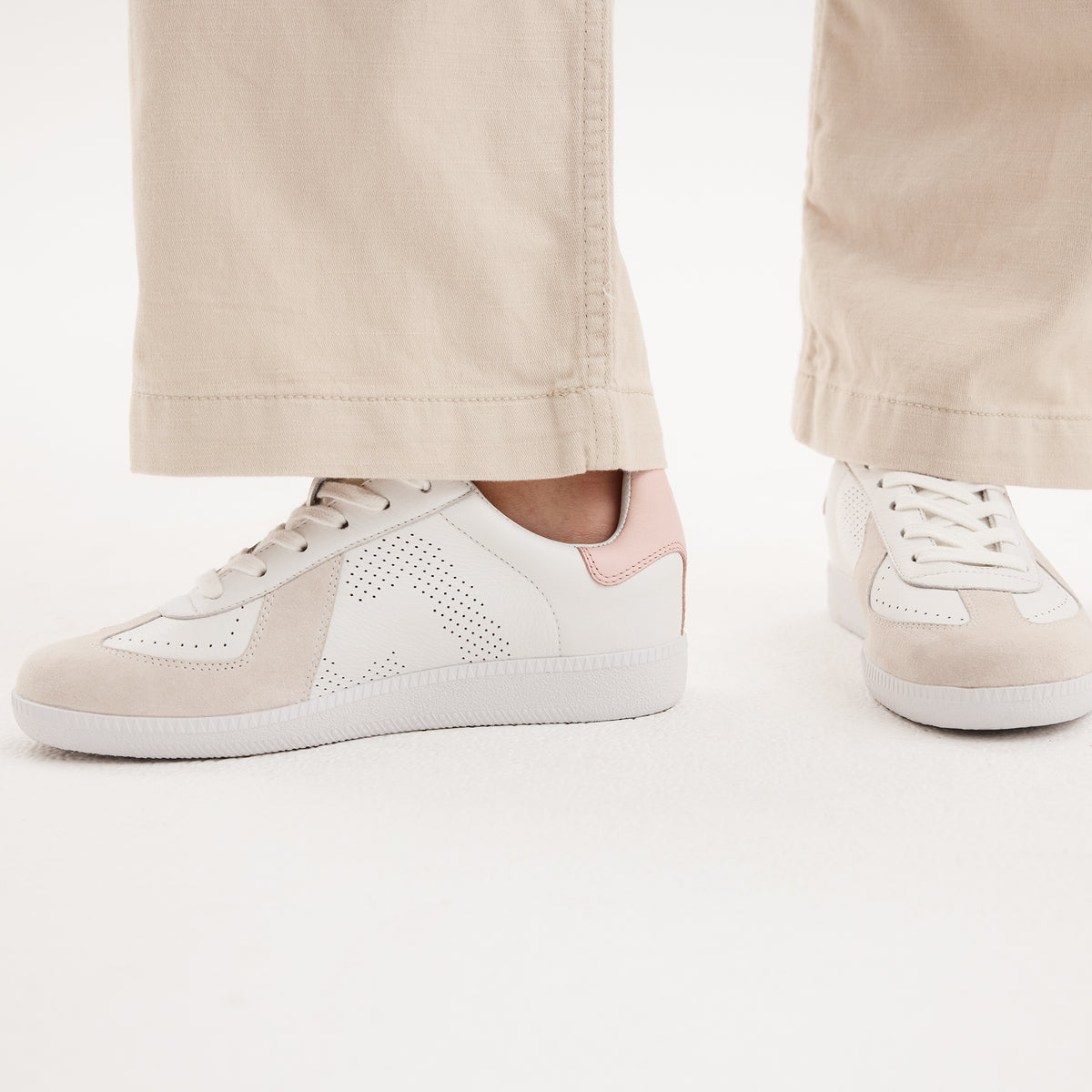Rollie Nation - Pace White/Pink — back view flat lay