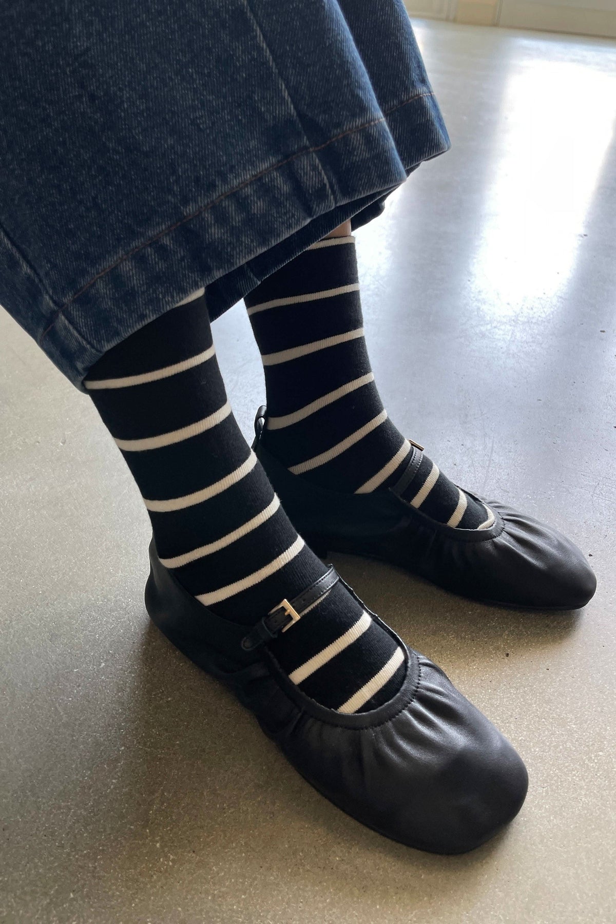 Le Bon Shoppe Wally Socks Black Stripe - stripe detail close-up