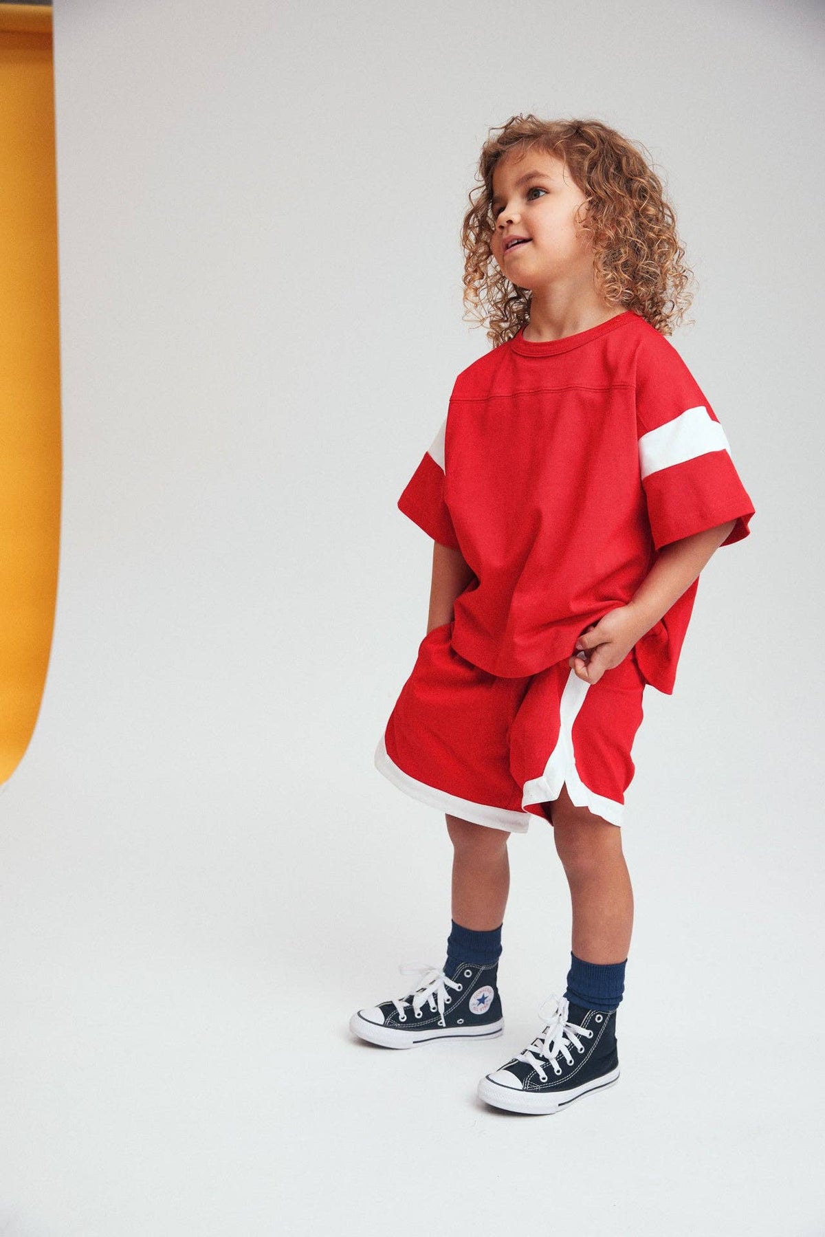 BBOBBIE - 07 Tee in Red — product detail shot