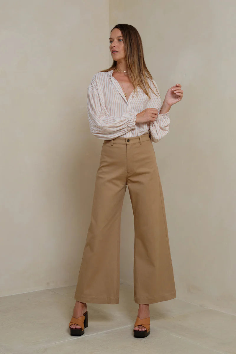 Lilya Lou Lou Pants Pecan Brown - fabric detail close-up